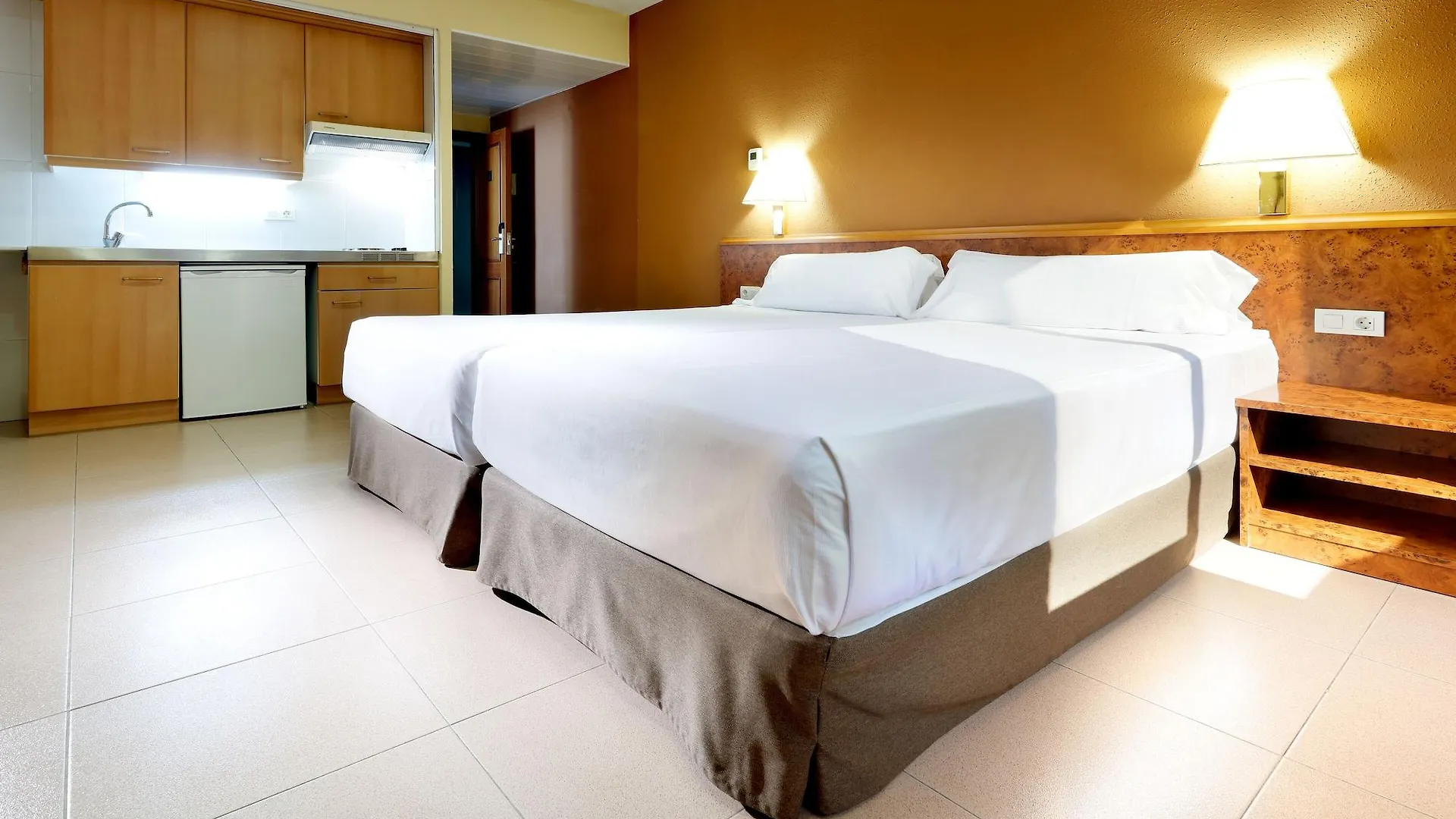 Apartamentos Hesperia Sant Joan Sant Joan Despí