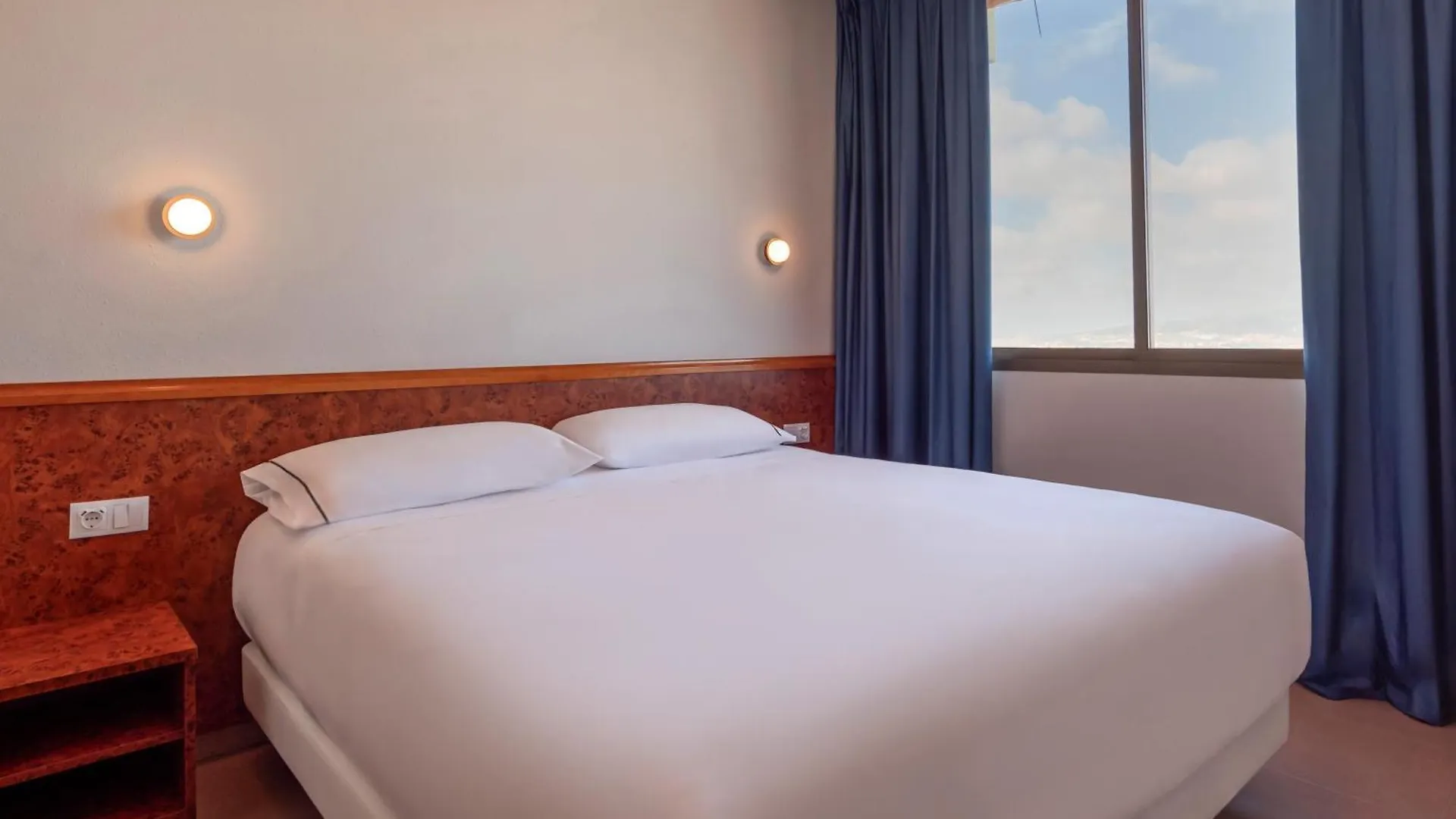 Apartamentos Hesperia Sant Joan Sant Joan Despí