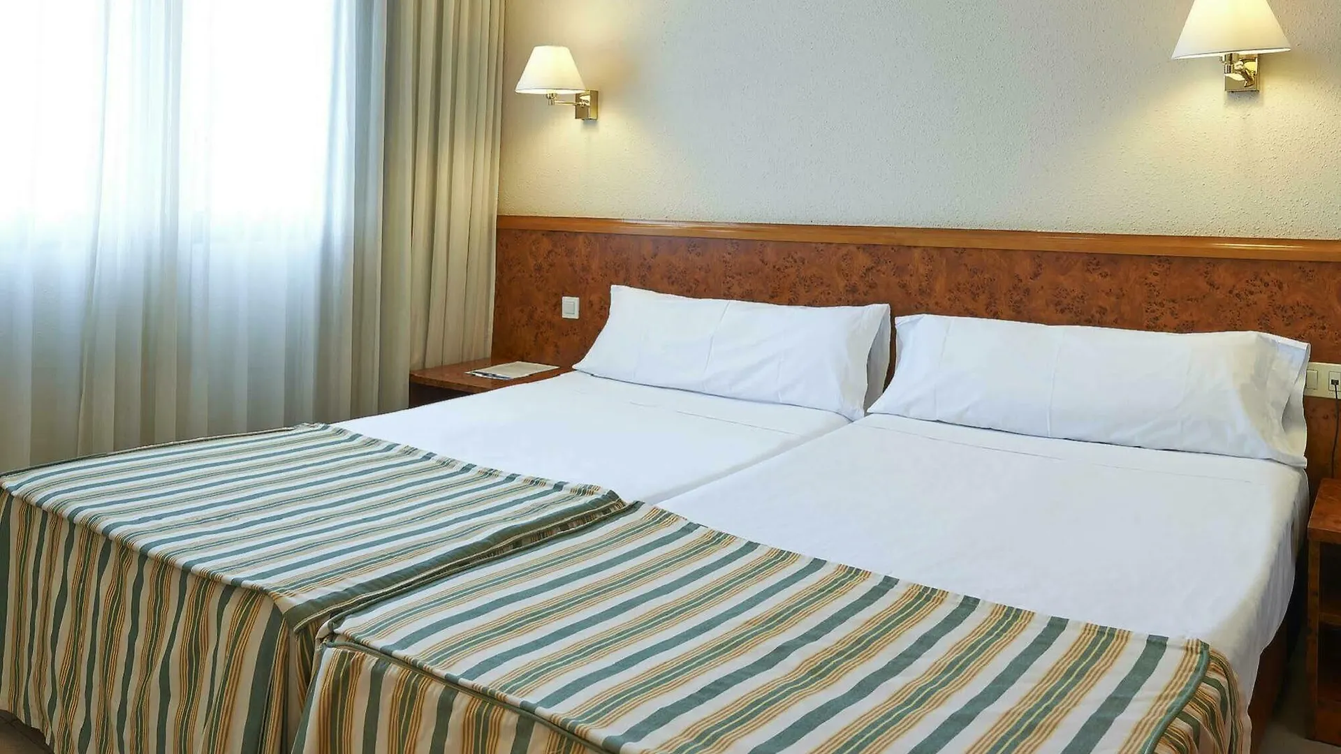 Apartamentos Hesperia Sant Joan Sant Joan Despí